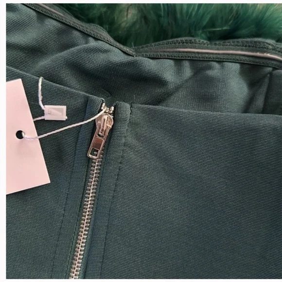 12th Tribe CHANEL EMERALD FAUX FEATHER TOP, Sz Small NWT - Picture 11 of 12